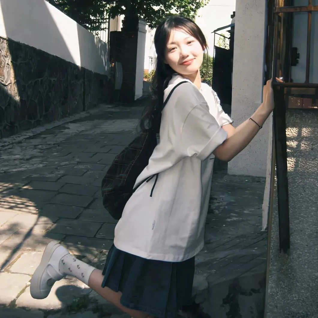 我的邻居不是人